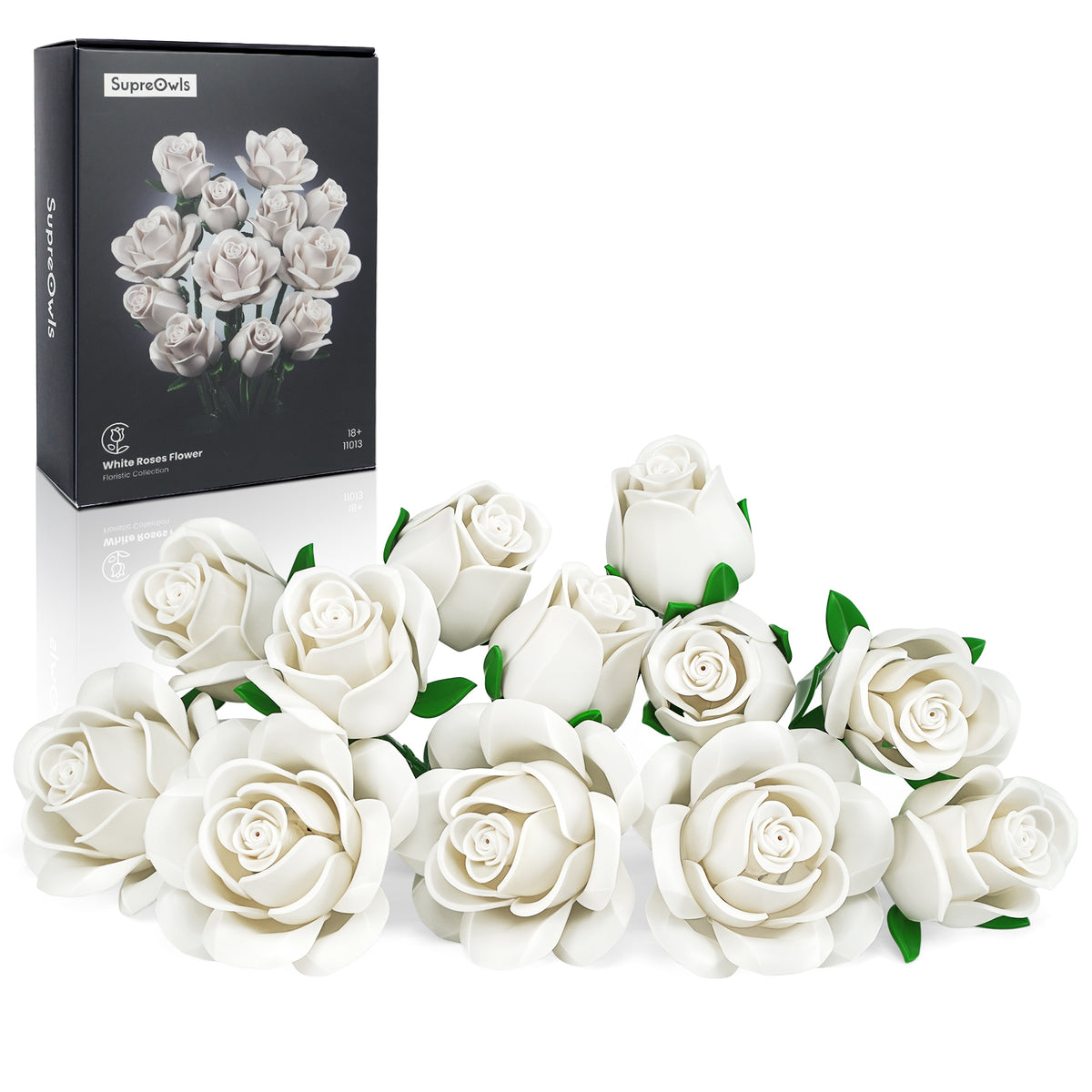 White roses bouquet building block set with product packaging and multiple white rose flowers displayed on a white background, showcasing the complete floral design.