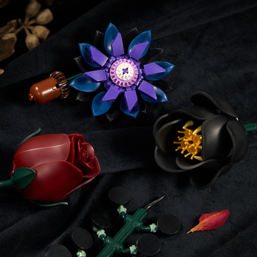 Burgundy Flower Bouquet Building Set